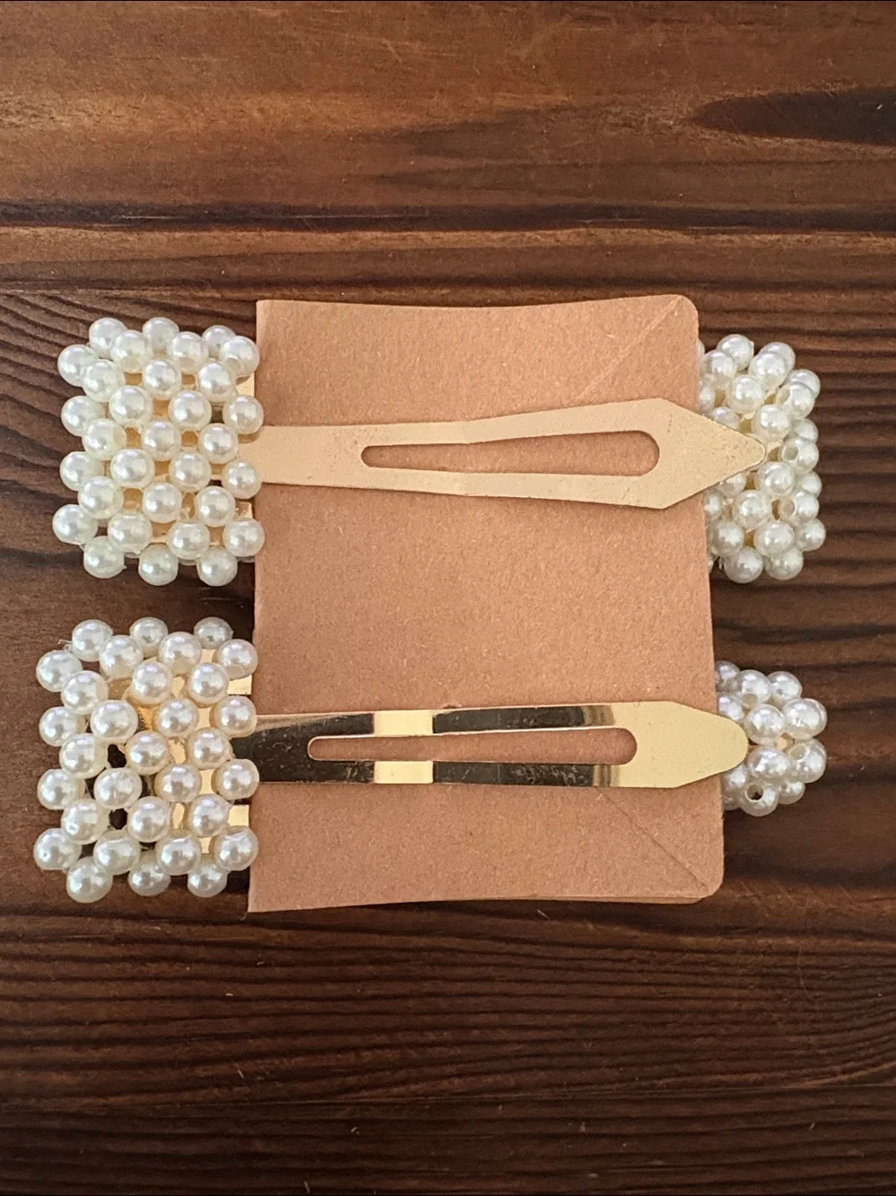 2 Faux pearl hair clips
